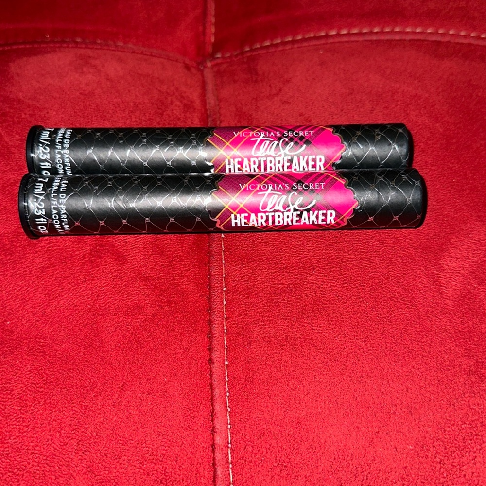 VS  2 pc Tease Heartbreaker  roll on